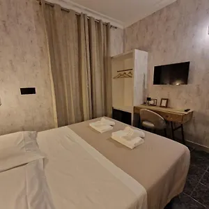 https://hotel-agora.it-romehotels.com